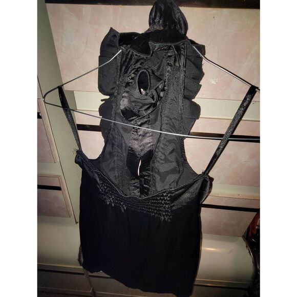 Priced for all these great material tops - Picture 7 of 16